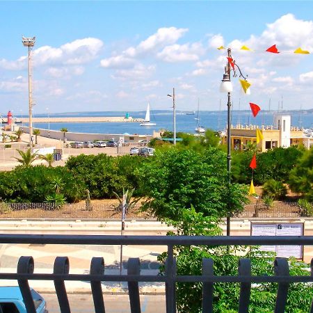 Beautiful Property In The Heart Of Галиполи Екстериор снимка
